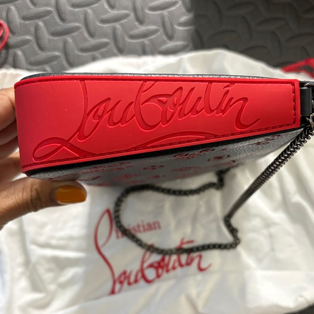 Christian Louboutin Perforated Grain Shoulder bag - Picture 6 of 16